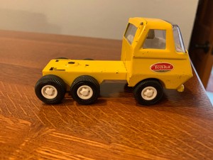 metal toy semi trucks