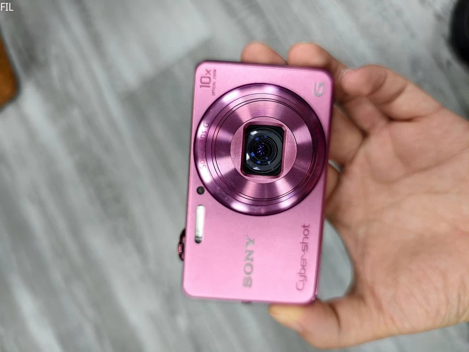 SONY Cyber−Shot DSC-WX200 2025--SONY Cyber Shot DSC-WX200 Digital Camera 10x Zoom 18.2MP