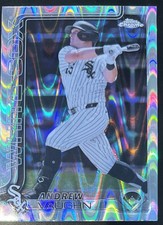 2025 Topps Chrome Andrew Vaughn #235 NM  RayWave Refractor Chicago White Sox