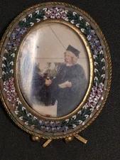 VINTAGE MICRO MOSAIC FLOWERS BRASS OVAL PICTURE MINI FRAME W/EASEL 1.75" ITALY