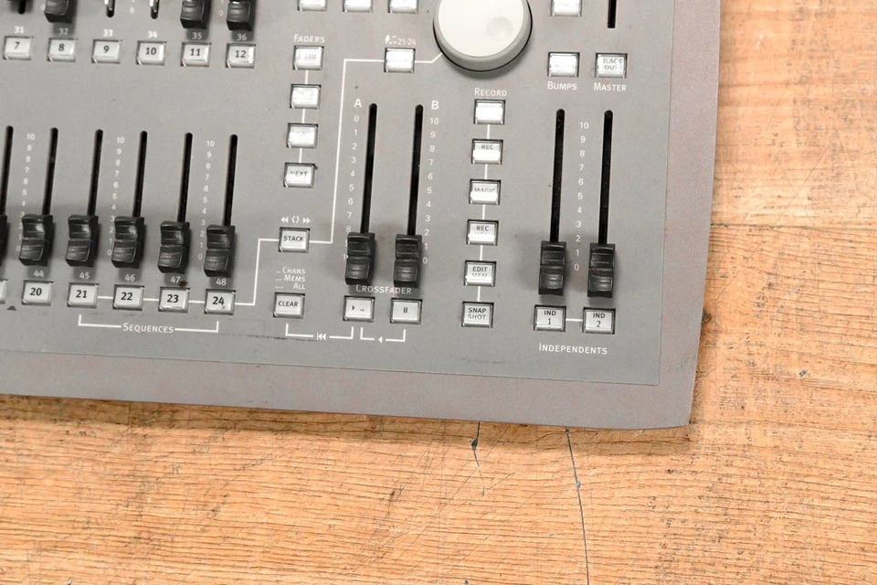 ETC Smartfade 1248 48-Channel Lighting Control Console CG01QKS - Image 3 of 4