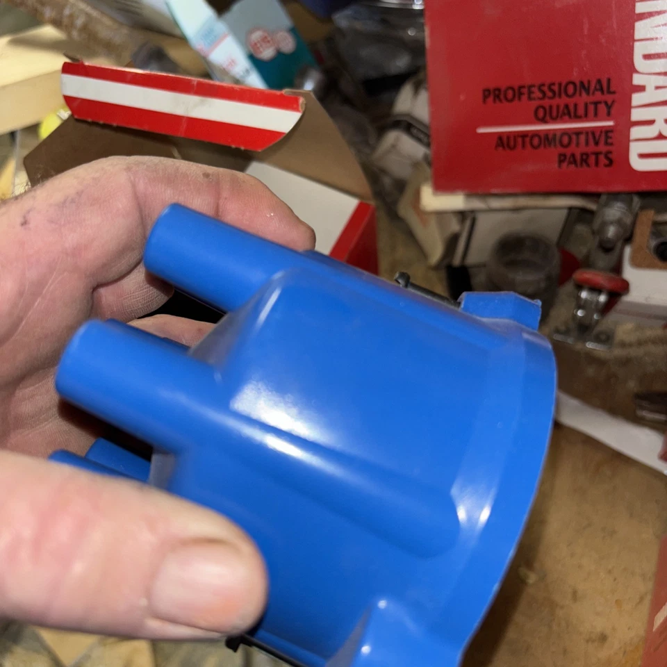 Стандартная крышка распределителя Ds-148 Maverick 74-76 Ford Gran Torino Mercury Comet - Изображение 3 из 4