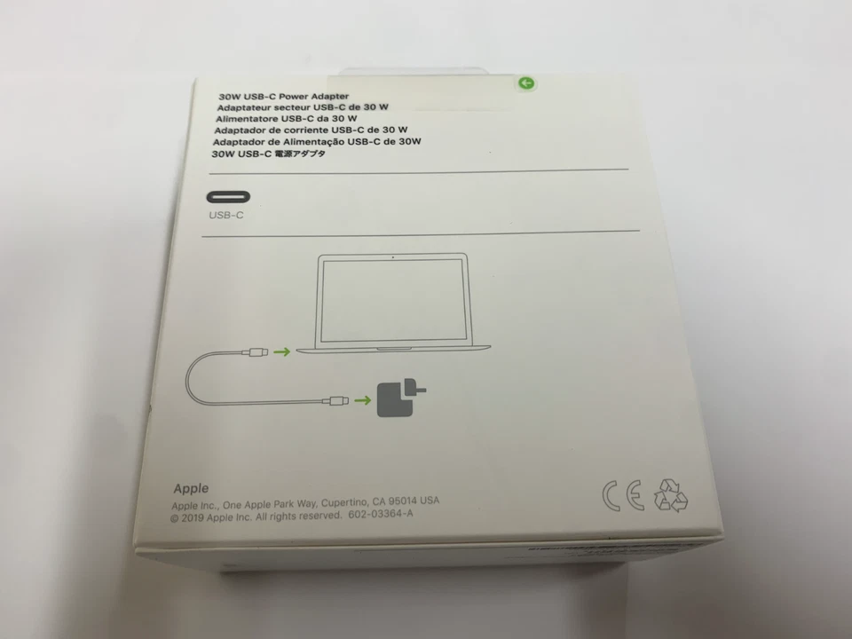 Genuine Apple 30W USB-C MacBook/iPhone/iPad Pro UK Wall Charger Power Adapter - Image 2 of 4