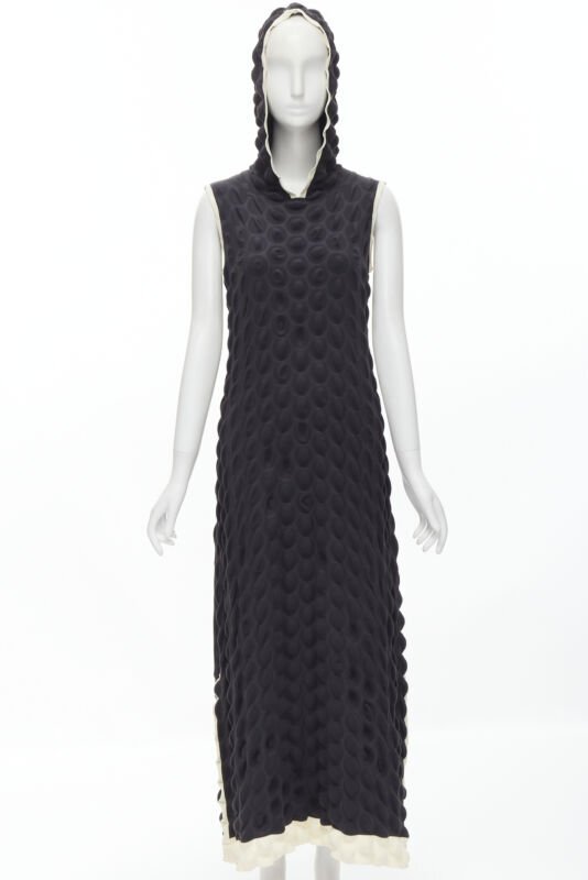 ISSEY MIYAKE 2000 Vintage Runway Egg Carton black white ISSEY MIYAKE 2000 Vintage Runway Egg Carton black white