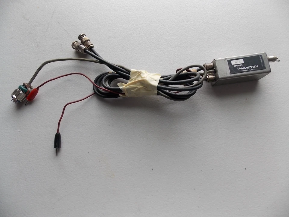 WAVETEK R1A FILTER WITH 3 COAXIAL ADAPTERS AND PROBE - Image 3 of 4