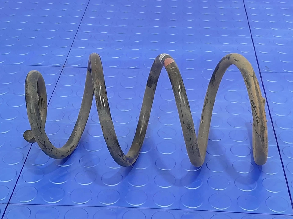 Nissan Versa Note 2015 suspensión trasera juego de dos muelles helicoidales OEM 550209MB0A Foto 2 de 4