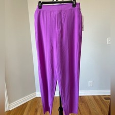 Athleta new with tags Vienna Slim Pant size 4 athleisure zippered pockets NWT
