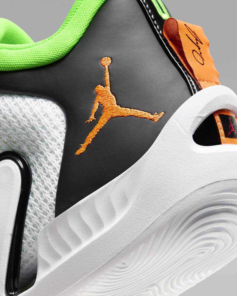 【美品】JORDAN TATUM 1 DZ3330-108 バッシュ　バスケ Air Jordan Tatum 1 PF 'Home Team' DZ3330-108