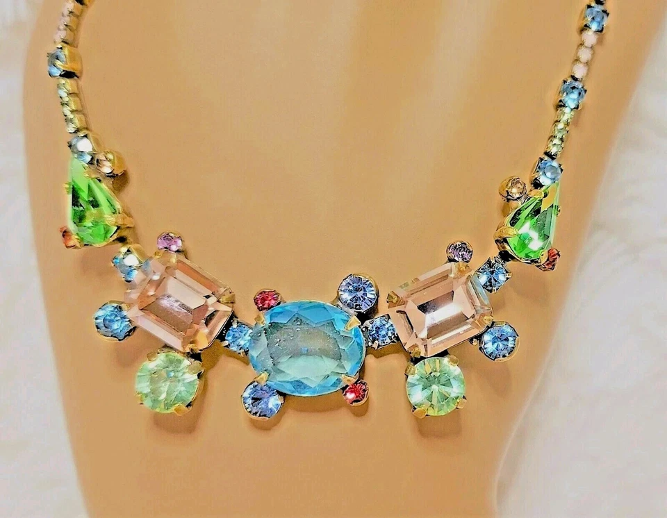 *NOVO* & *APOSENTADO* ~ Sorrelli ~ "FELIZ ANIVERSÁRIO" ~ COLAR ~ US$ 252,50  - Imagem 2 de 4