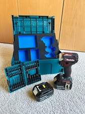 Makita DTD171 Konvolut, Makita Makpac 2, Bohrer-Bit-Set 33-teilig, 2x BL1830B