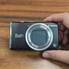 Canon PowerShot SX200 lS 12.1MP 12x Wide Angle Optical Zoom CCD Digital Camera