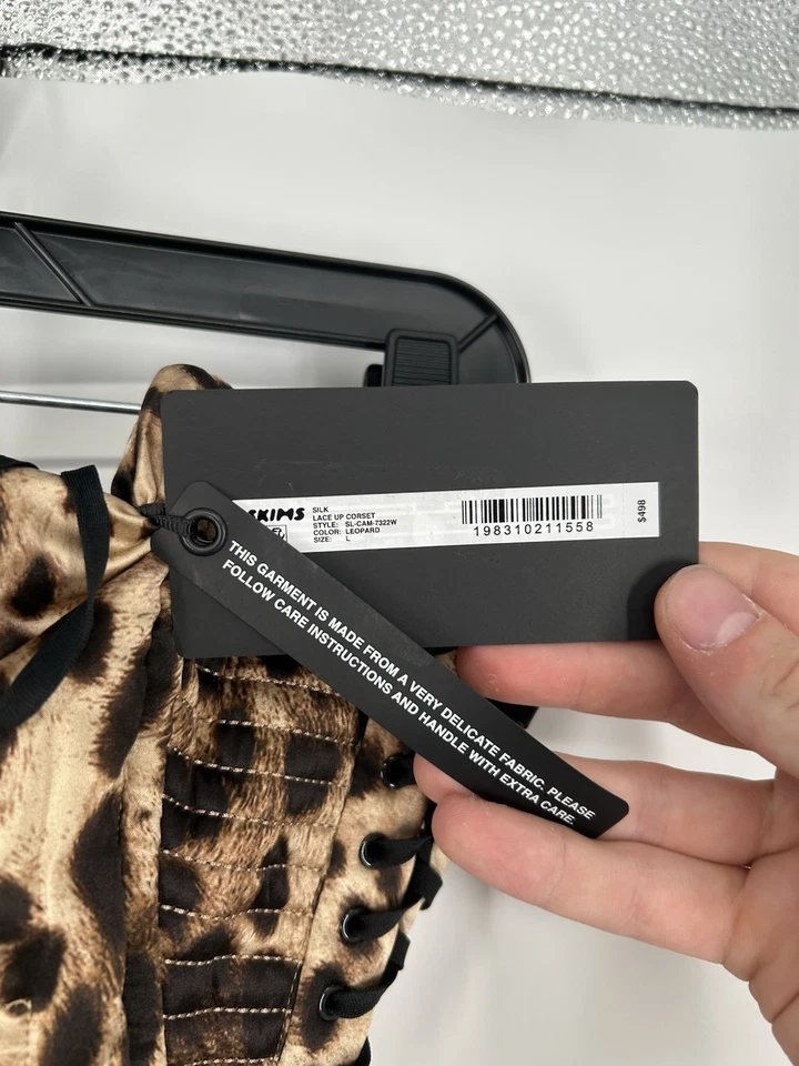 Corsé Dolce & Gabbana X Skims Seda Con Cordones Estampado Leopardo Colaboración Grande Foto 3 de 4