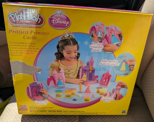 2011 Hasbro Play-Doh Stampo Walt Disney's Prettiest Princess Castle Nuovo Scatola Dmg - Foto 2 di 2