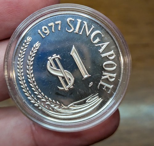 1976 Singapore $1 Lion Silver Proof Coin in Capsule - Picture 14 of 17