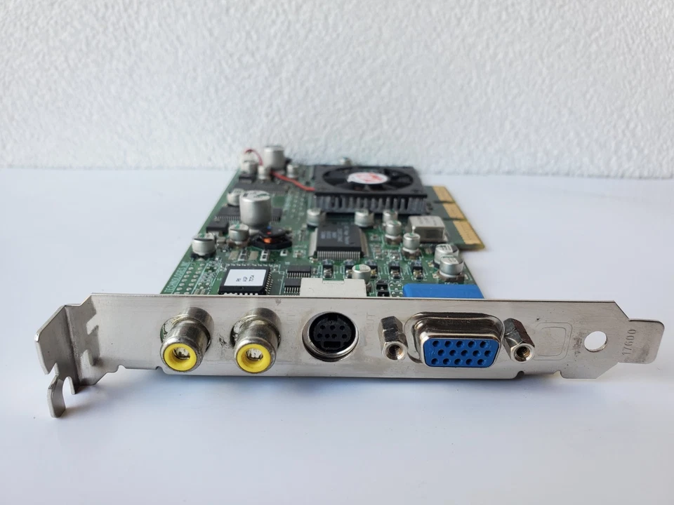 ATI R6 Rage Theater DDRF SD64MB AGP Graphics Card - Image 2 of 4