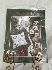 Mill Hill Tis The Season In Beads Beaded Cross Stitch Pattern Booklet Wreath