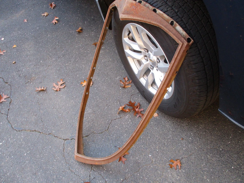 Pierce Arrow 836A? Marco de malla para parrilla Foto 3 de 3