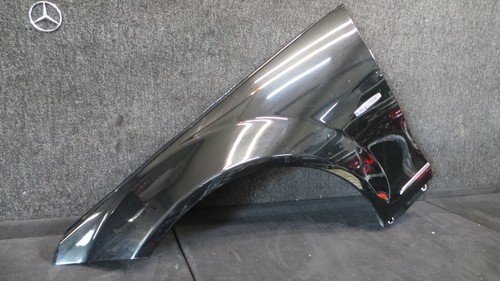 H65-138* Mercedes-Benz W204 C-Klasse  Kotflügel Links  197 Obsidianschwarz Met