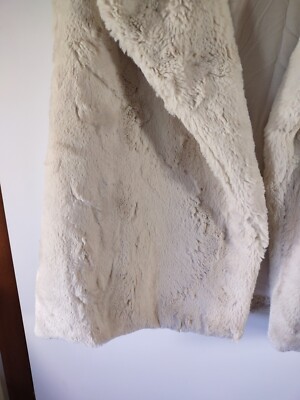 20枚 N J J Winter By JJ Basics, Cream/Very Soft Faux Fur Vest. Size M