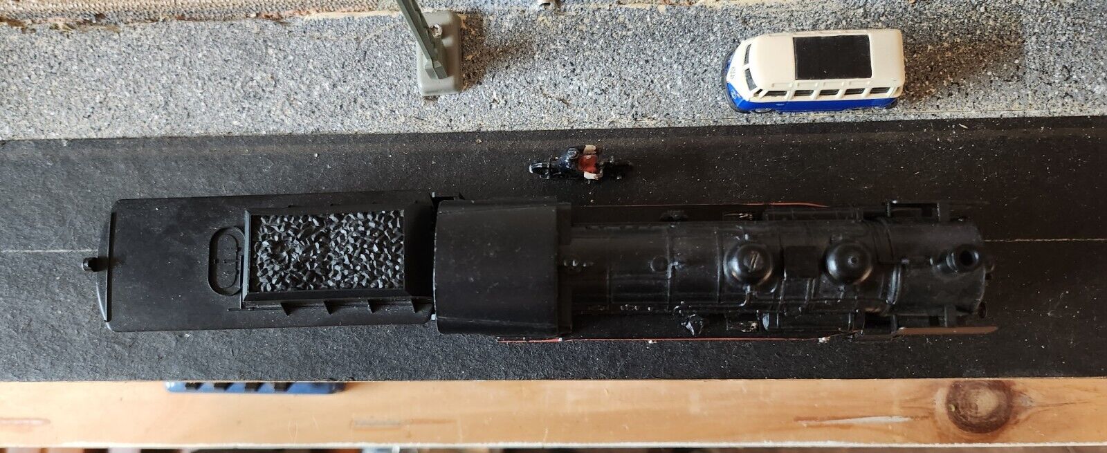 Picture 4 of 6