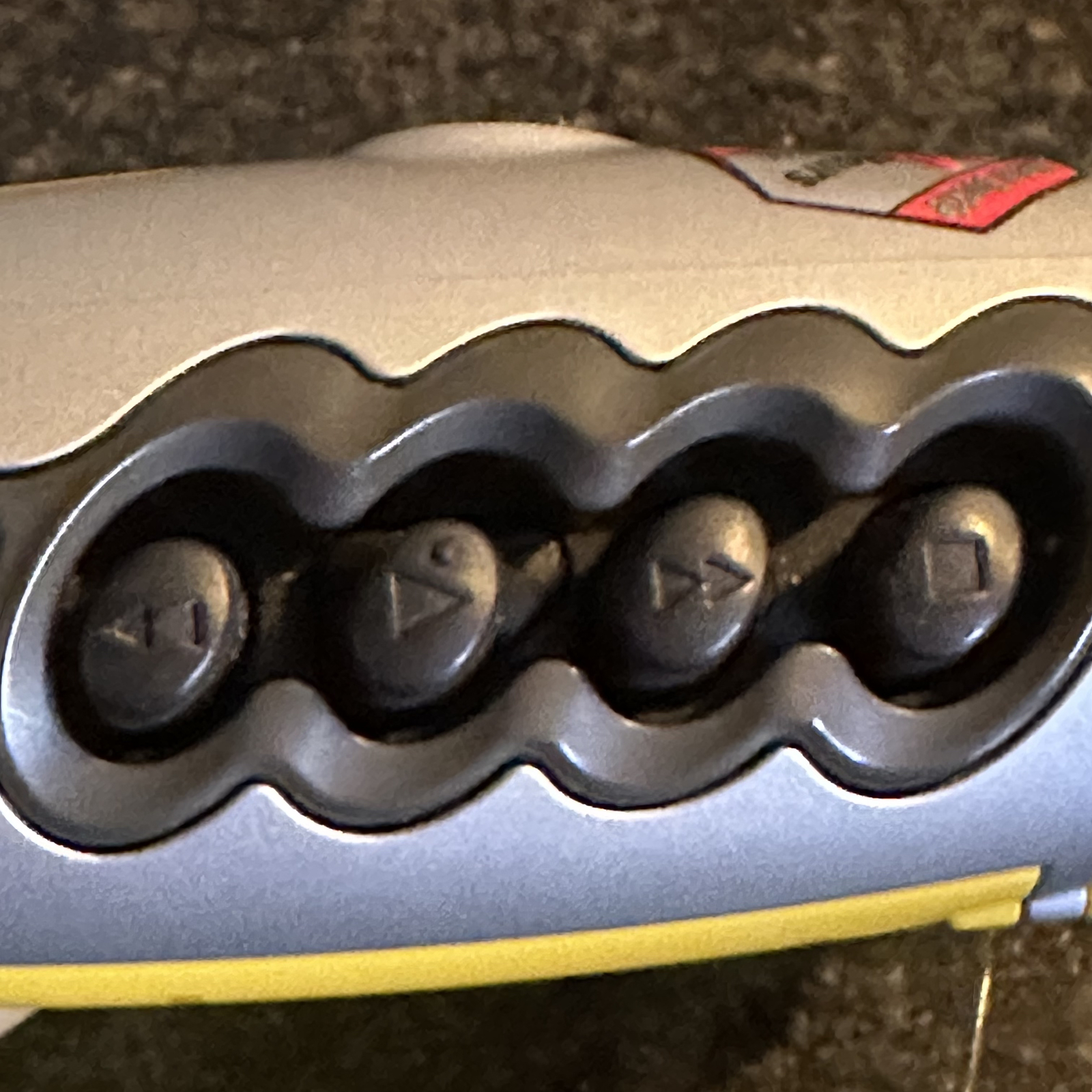 Sony WALKMAN Sports WM-FS111 Portable AM/FM Radio Cassette Player Mega Bass Vtg*