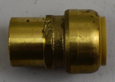 SharkBite 3/4'' SharkBite x 1/2'' FNPT Reducing Bullnose Connector Pack of 6