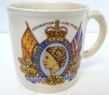 VINTAGE QUEEN ELIZABETH II 1953 CORONATION BRITISH POTTERY FEDERATION MUG CUP