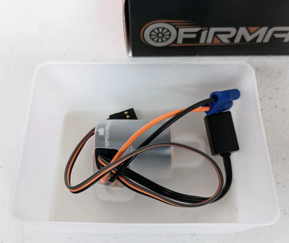 SPMXSEM0501	 Spektrum Firma 2 In 1 Brushless ESC 6000Kv Motor Combo 1/18 Scale - Image 4 of 4