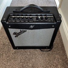 FENDER Mustang 1 v2 Electric Guitar 70 Watt Amplifier Amp Music Multi Effects