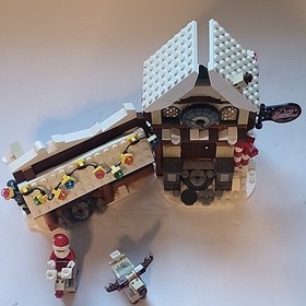 LEGO Creator Expert: Santa's Workshop 10245 Christmas Winter Village incomplete