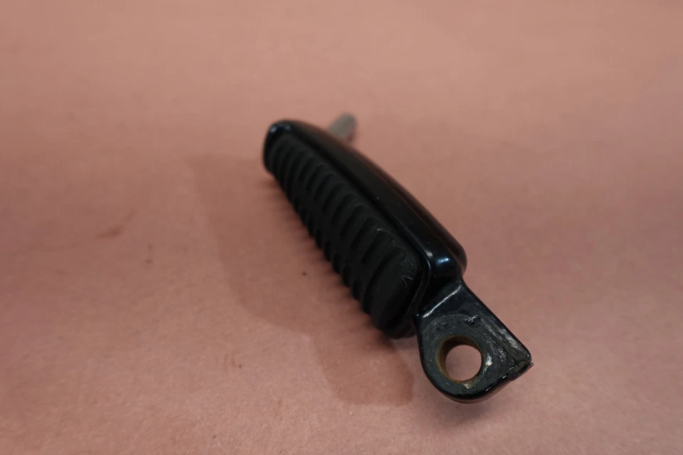 Harley Davidson Iron 883 XL883N 2009-2022 clavija delantera derecha Foto 4 de 4