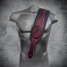 WIDE BASS red-black leather padded STRAP | Vintage style bass guitar strap