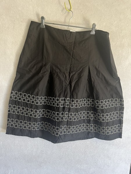 Grace Hill Skirt Black Size 16 Lined Fit And Flare Skirt Side Zip Knee Length