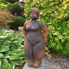 Steinfiguren  Dicke Dame Frau Dekoration Garten  frostsicher18,5 kg
