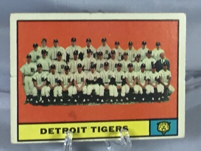 1961 TOPPS #51 DETROIT TIGERS TEAM CARD W/JIM BUNNING/AL KALINE/ROCKY COLAVITO