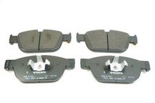 Genuine Volvo Front Brake Pad Kit Front 18 Disc - 32373126 32438067 Genuine Volvo Front Brake Pad Kit Front 18 Disc - 32373126 32438067