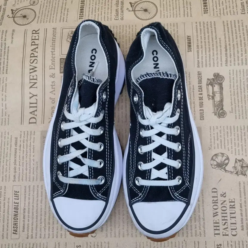 Converse Runstar Hike Low Sneakers 245 Lightly Used thumbnail 5