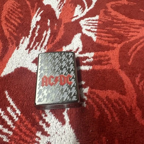 Zippo 49236 AC/DC Logo Street Chrome No Box