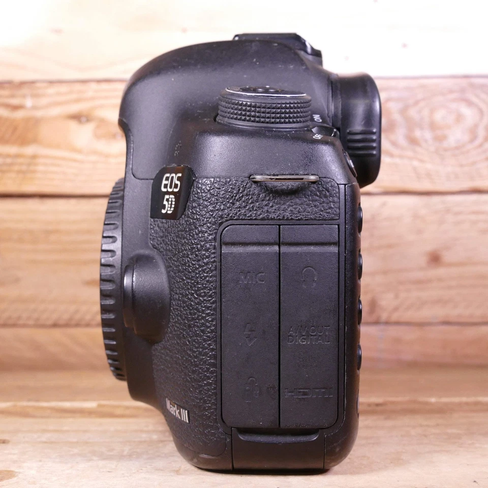 Canon EOS 5D Mark III, photo 3 of 5