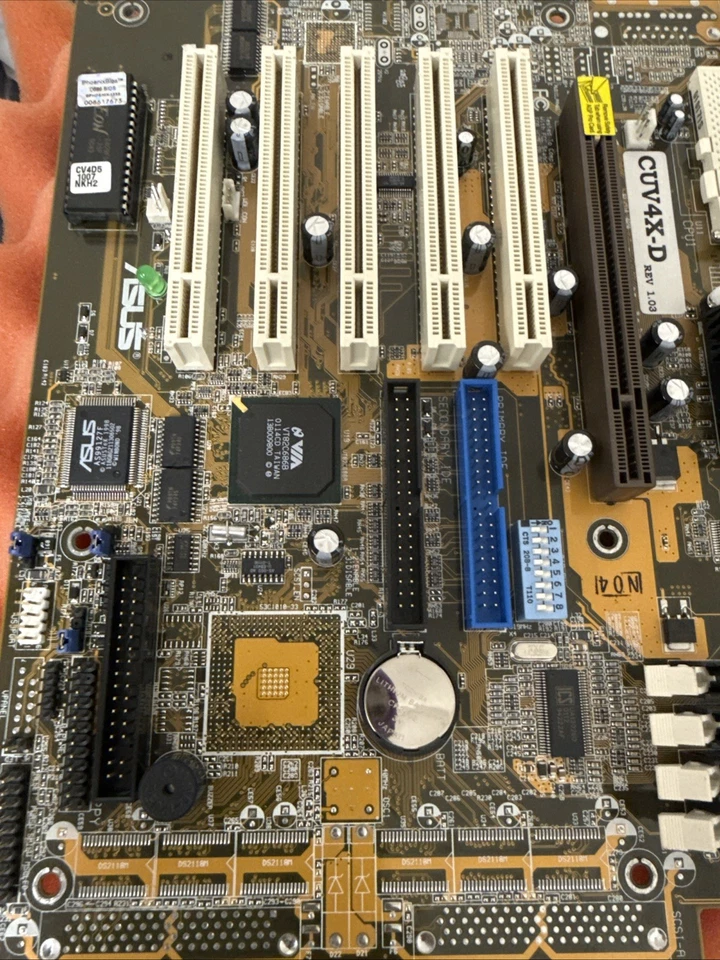 Placa madre ASUS CUV4X-D Dual Intel Socket 370 - placa desnuda Foto 2 de 4