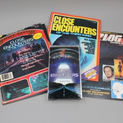 Close Encounters of the Third Kind (VHS, Collector's Edition) + Magazines Lot