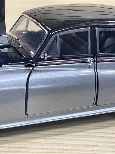 FRANKLIN MINT 1:24 SCALE 1955 ROLLS ROYCE SILVER CLOUD I Cond Issues.Please Read - Picture 16 of 24