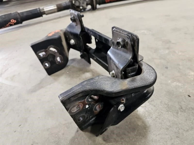 Transmisión Hino 195 Crossmember 2018 usada enviada Aisin Foto 3 de 4