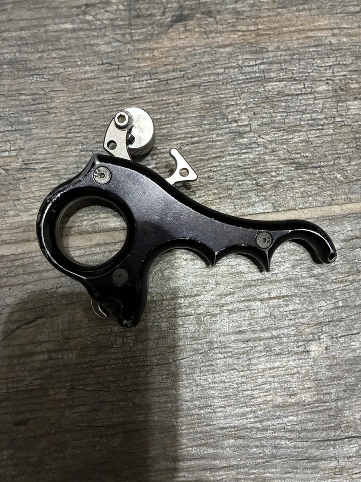 Carter Insatiable 2 Pulgar Gatillo Liberación para Tiro con Arco (RHI21008) Foto 2 de 2