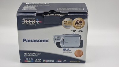 #2811 Panasonic NV-GS300 MiniDV 極上品一式 PANASONIC NV-GS300 mini DV /SD DIGITAL VIDEO CAMCORDER W