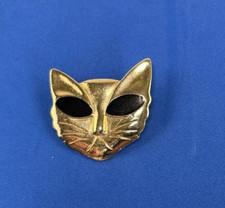 Cat Face Shape Brooch Pin Gold Tone Black Enamel Eyes Whiskers Unsigned