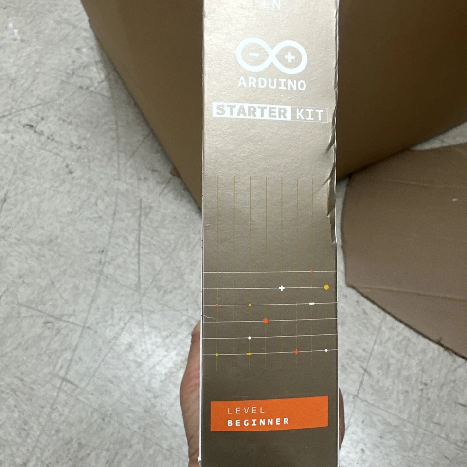 Official Arduino Starter Kit [K000007] (English Projects Book - Image 2 of 4