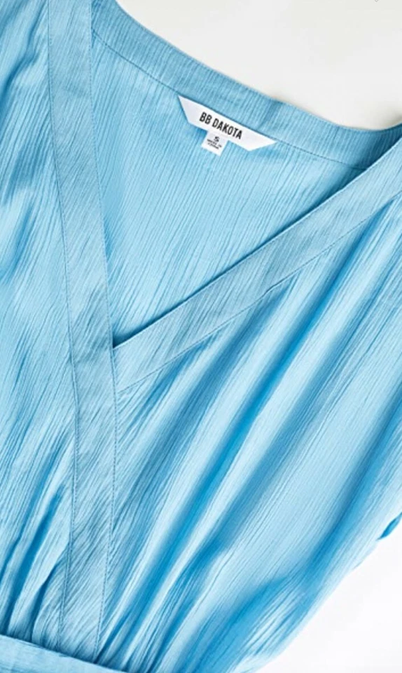 Novo com etiquetas Vestido BB Dakota A Good Gaze em Azul Surf Tamanho Pequeno P $110 NOVO - Imagem 4 de 4