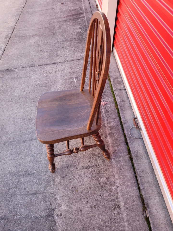 Винтажный обеденный стул Royal Charter Oak Windsor Ethan Allen с бантом сзади - Изображение 2 из 4