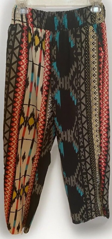 Black Multicolor Tribal Print Stretch Capri Pants - Size Medium